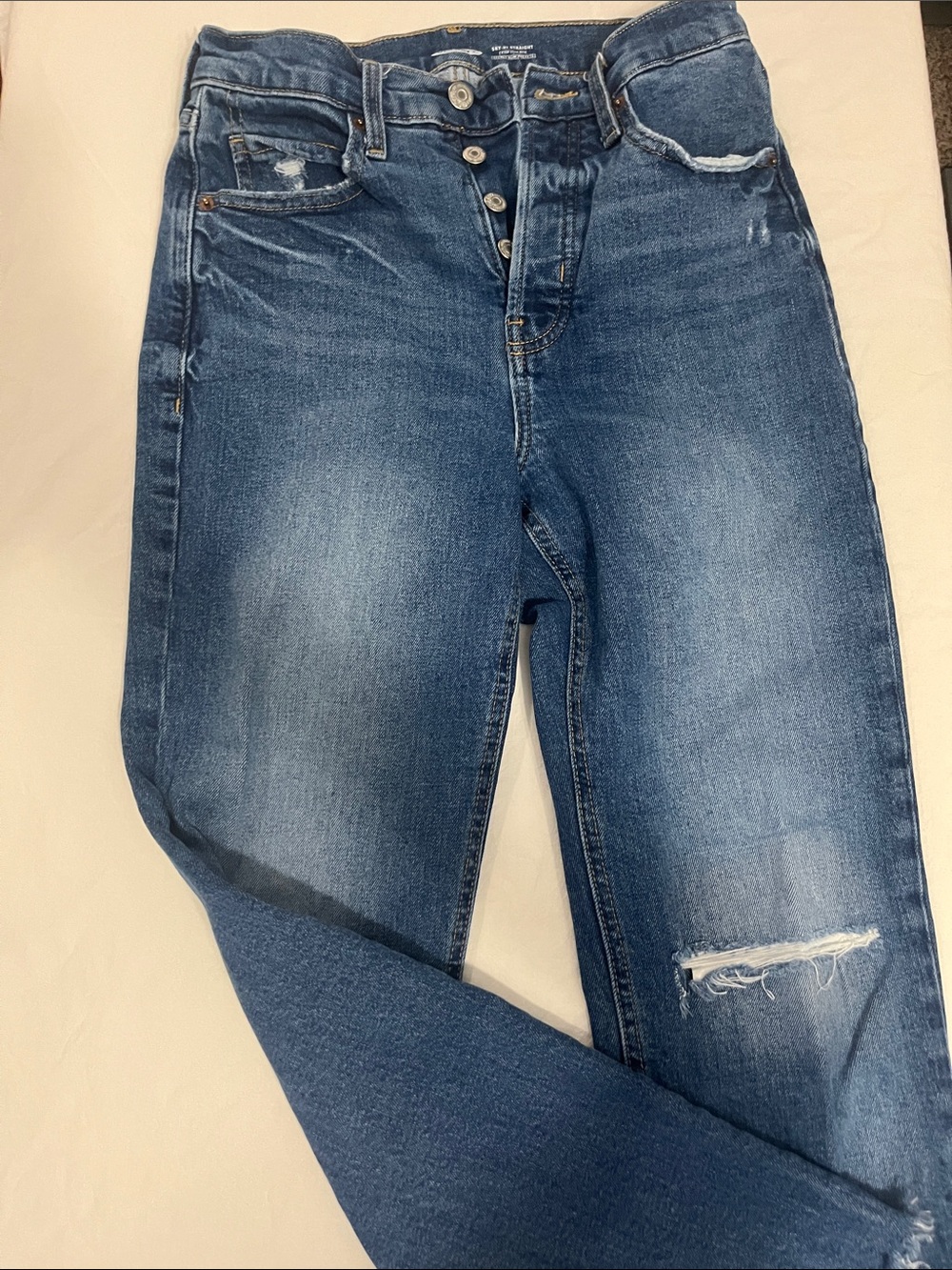 Old Navy High-Rise Distressed Women's Jeans - Blue Wash